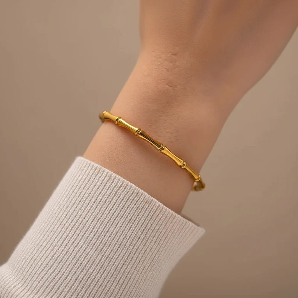Premium Stainless Steel Handcuff – Sleek, Durable &amp; Lightweight Accessory