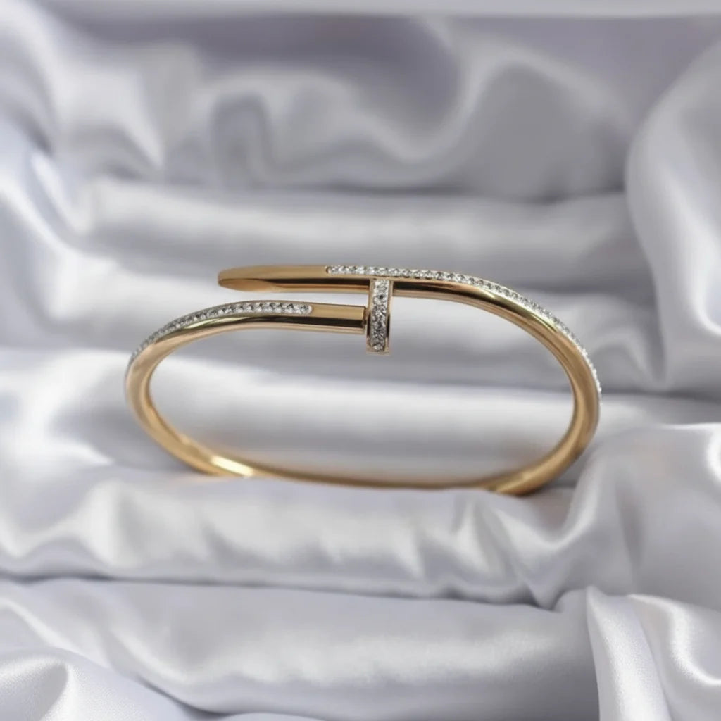 Stainless Steel Premium Handcuff – Sleek, Durable &amp; Lightweight Accessory